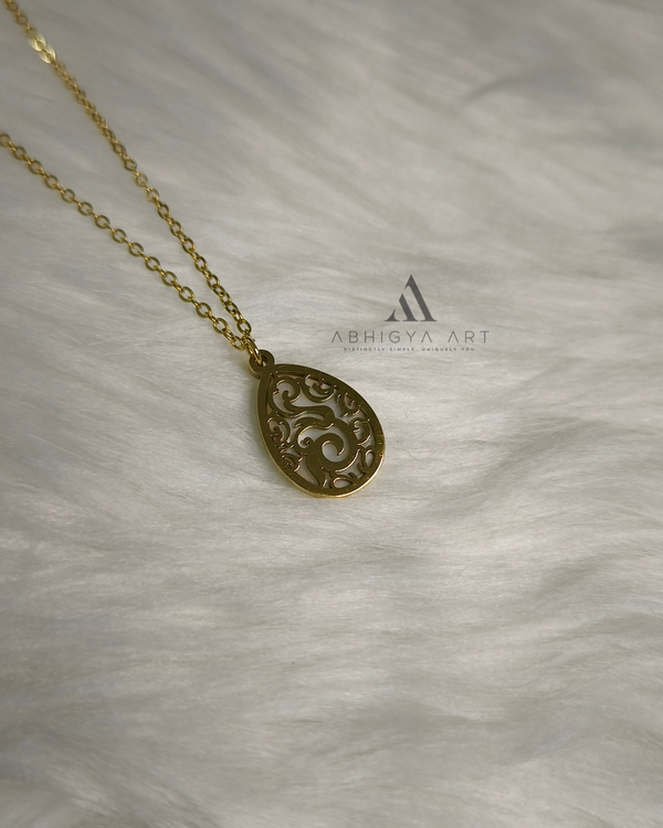 Engraved Paisley Oval Pendant