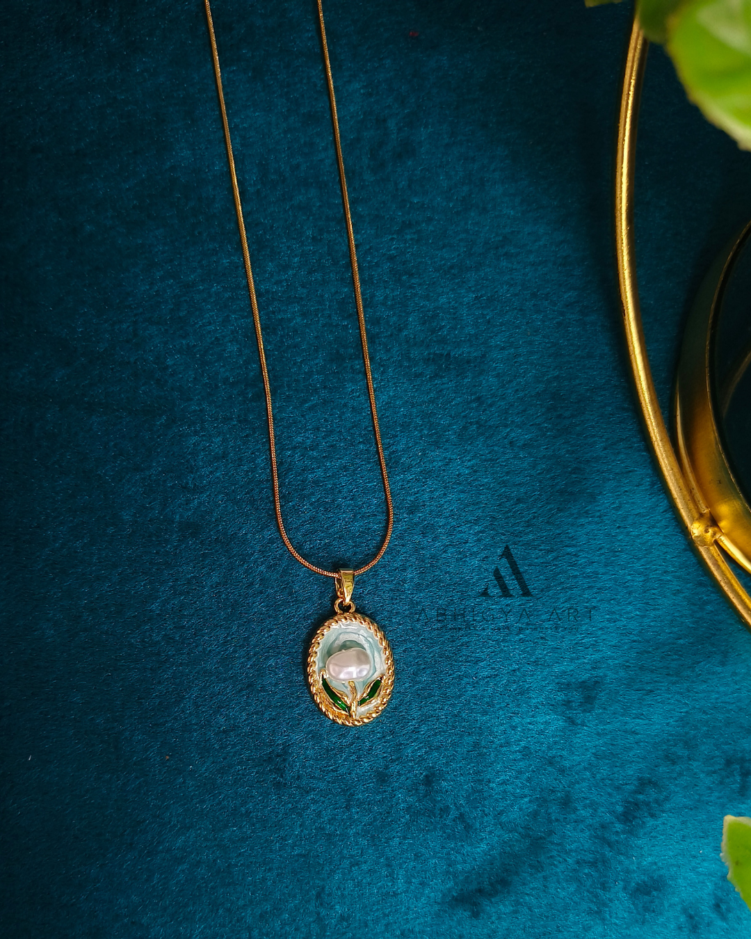 Pearl Oval Framed Pendant