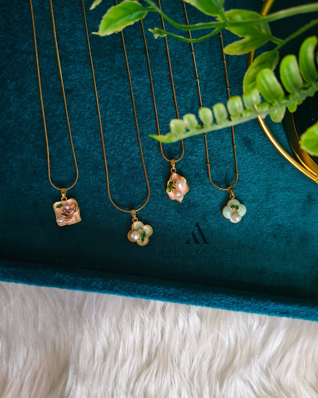 Pressed Flower Clover Pendant