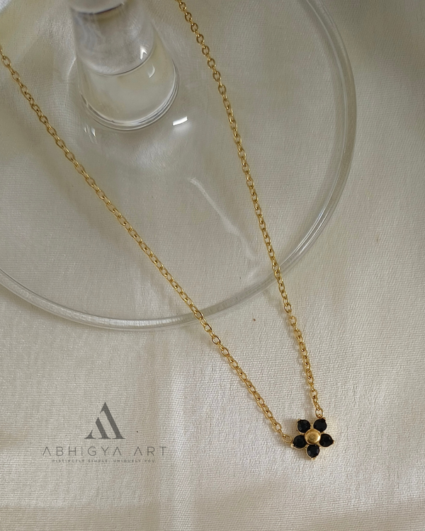 Black Clover Floral Pendant