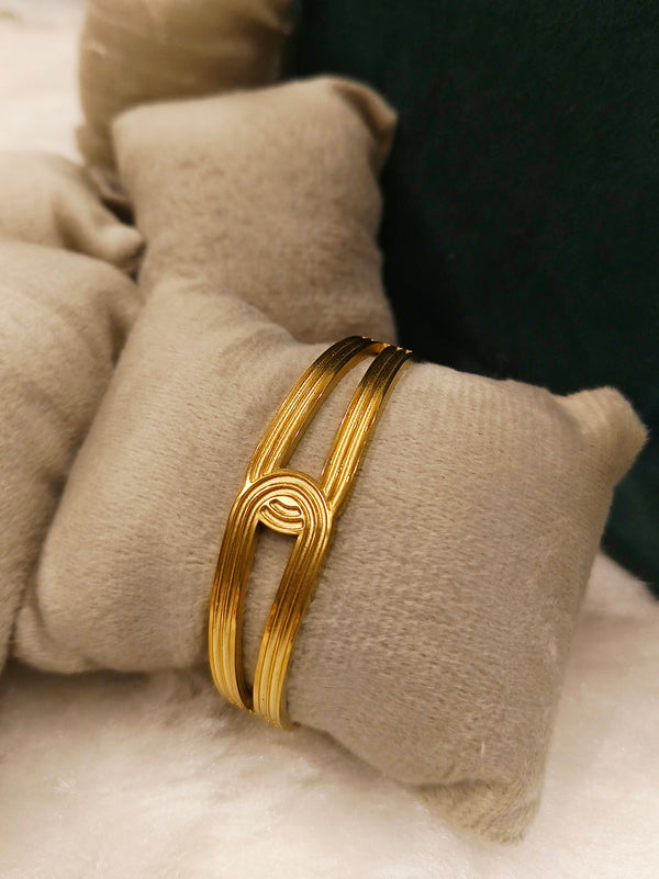 Twisted Knot Gold Bangle