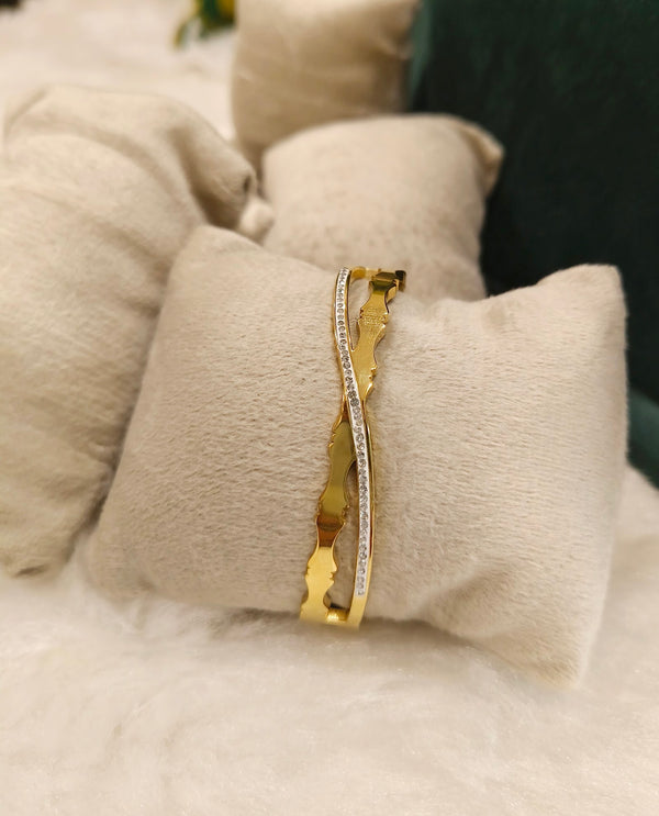 Wave CZ Slim Bangle