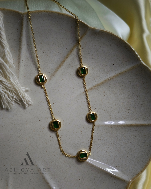 Emerald Glow Beaded Necklace